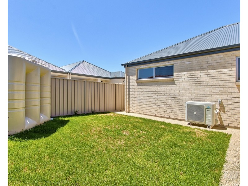 6 St Albyns Street, Findon SA 5023