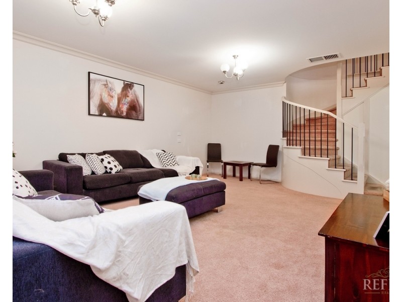 15 Ridgehaven Drive, Bellevue Heights SA 5050