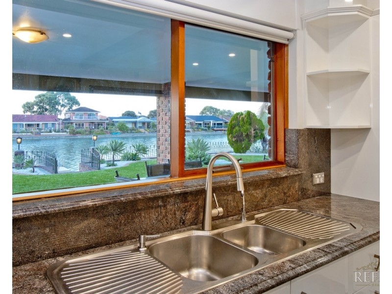 13 Lakeview Avenue, West Lakes SA 5021