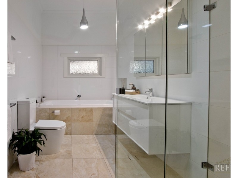 19 Leith Avenue, Clarence Gardens SA 5039