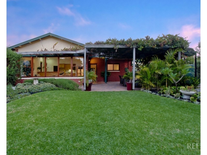 19 Leith Avenue, Clarence Gardens SA 5039