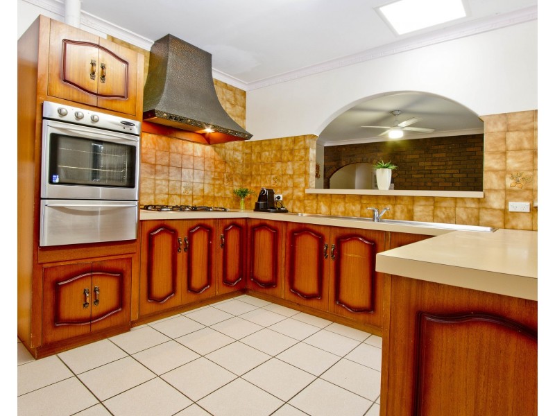 16 Griggs Drive, Athelstone SA 5076