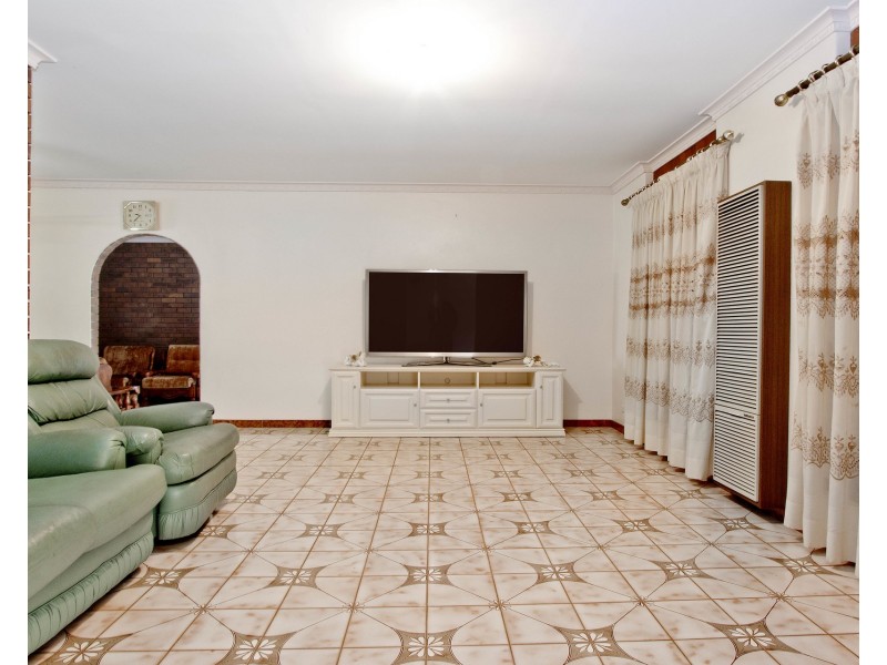 16 Griggs Drive, Athelstone SA 5076