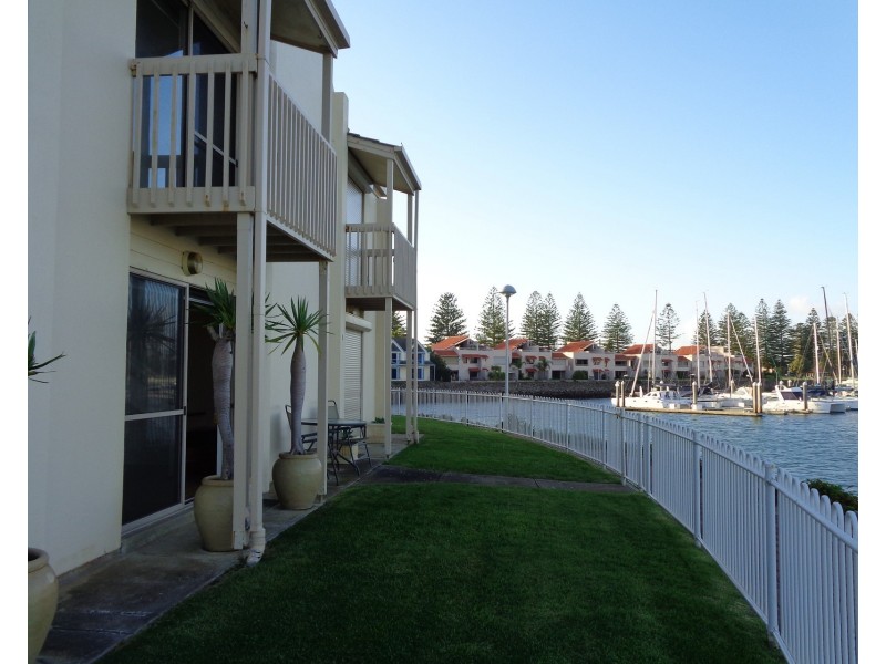 4/23 Falie Drive, North Haven SA 5018