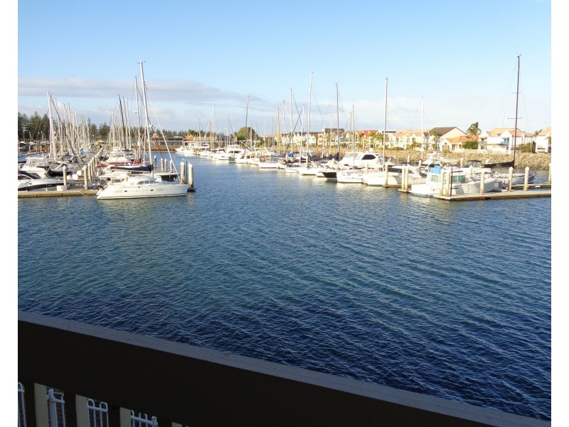 4/23 Falie Drive, North Haven SA 5018