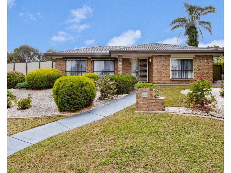 1 Quinway Court, Hallett Cove SA 5158