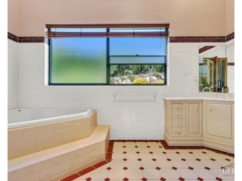 8 Gamay Court, Auldana SA 5072