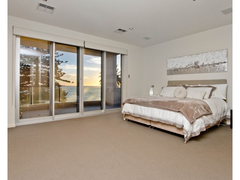 97a Esplanade, Hove SA 5048