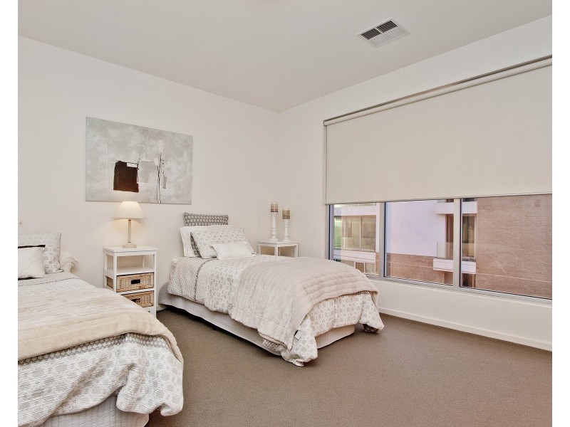 97a Esplanade, Hove SA 5048