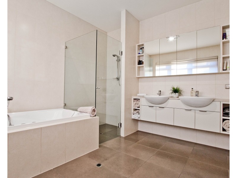 97a Esplanade, Hove SA 5048