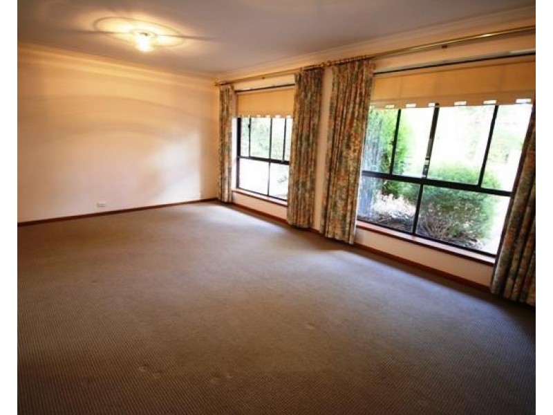 53 Sunnymeade Drive, Aberfoyle Park SA 5159