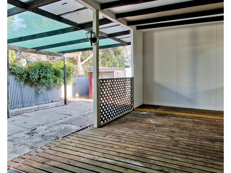 20 Dennis Crescent, Para Hills SA 5096