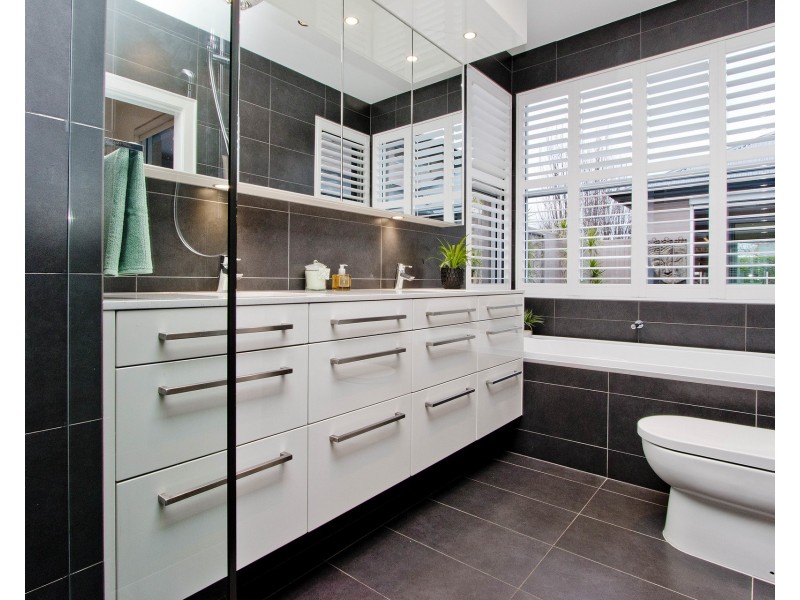 3 Athelney Avenue, Brighton SA 5048