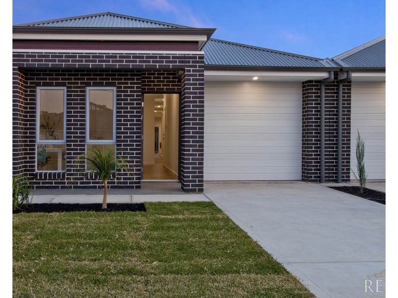 15 Essex Street, Woodville Gardens SA 5012