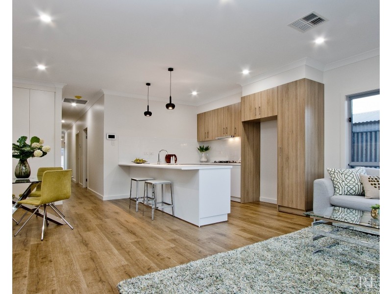 15 Essex Street, Woodville Gardens SA 5012