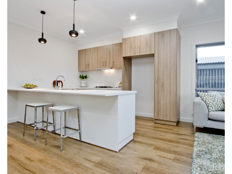 15 Essex Street, Woodville Gardens SA 5012