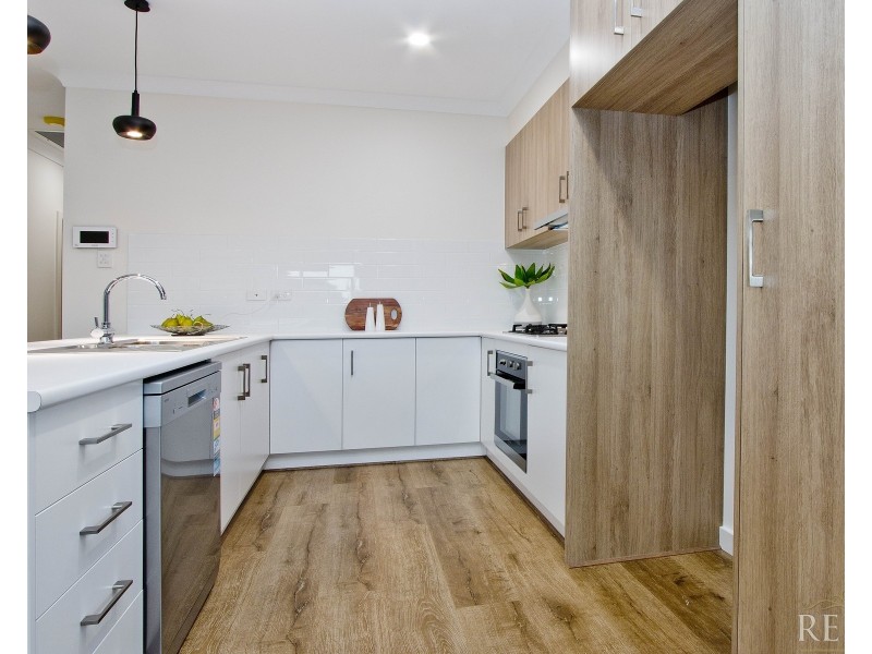 15 Essex Street, Woodville Gardens SA 5012