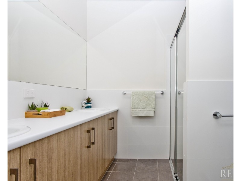 15 Essex Street, Woodville Gardens SA 5012