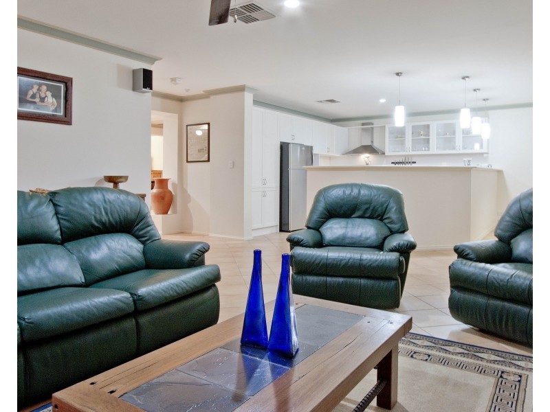 6 Simca Street, Holden Hill SA 5088