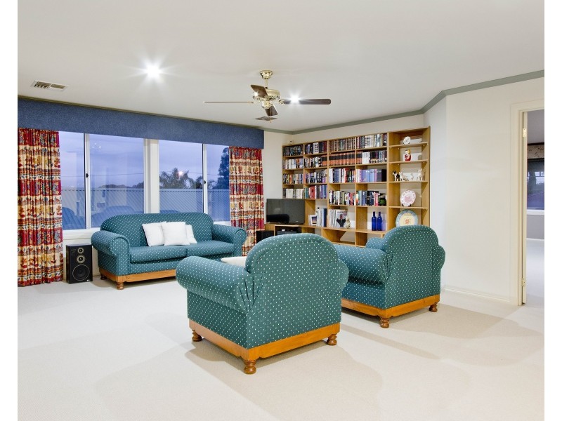 6 Simca Street, Holden Hill SA 5088