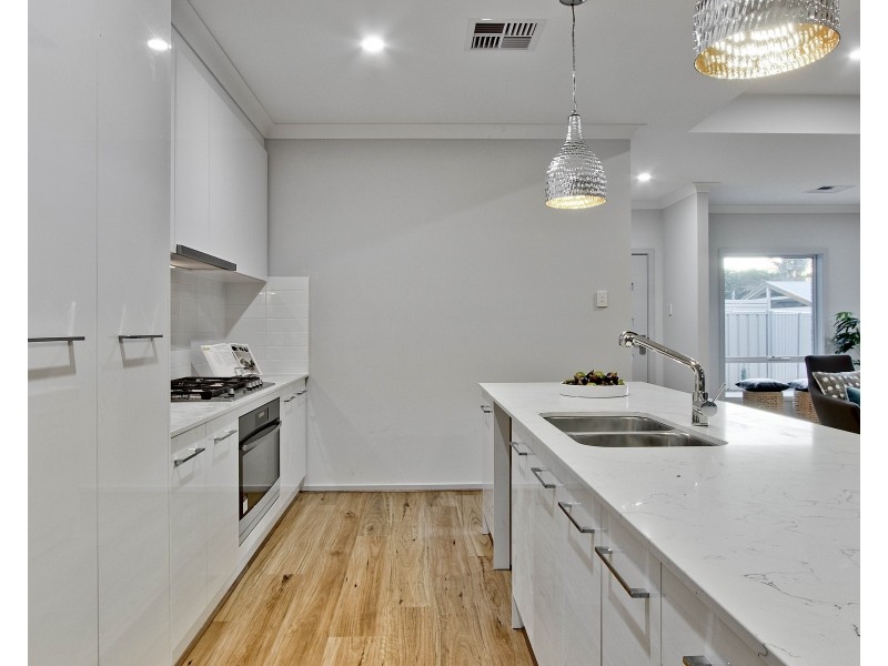 11A Caroona Avenue, Hove SA 5048