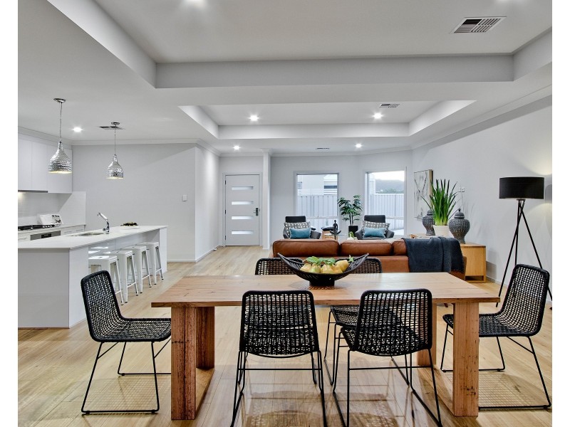 11A Caroona Avenue, Hove SA 5048