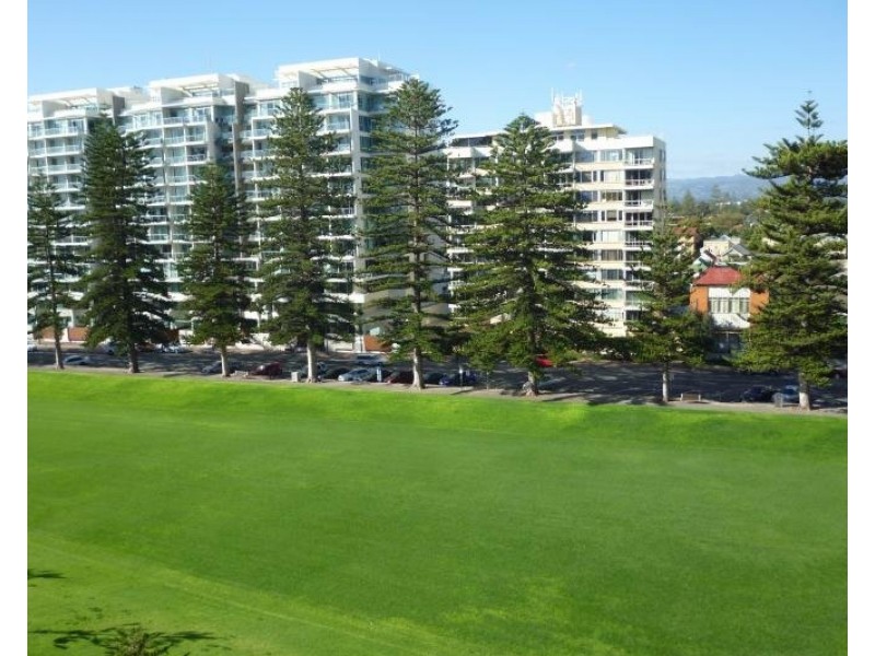 606/19 Holdfast Promenade, Glenelg SA 5045