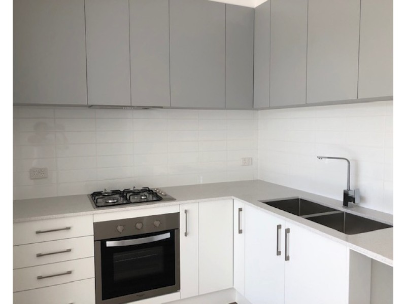 2/38 West Lakes Boulevard, Albert Park SA 5014