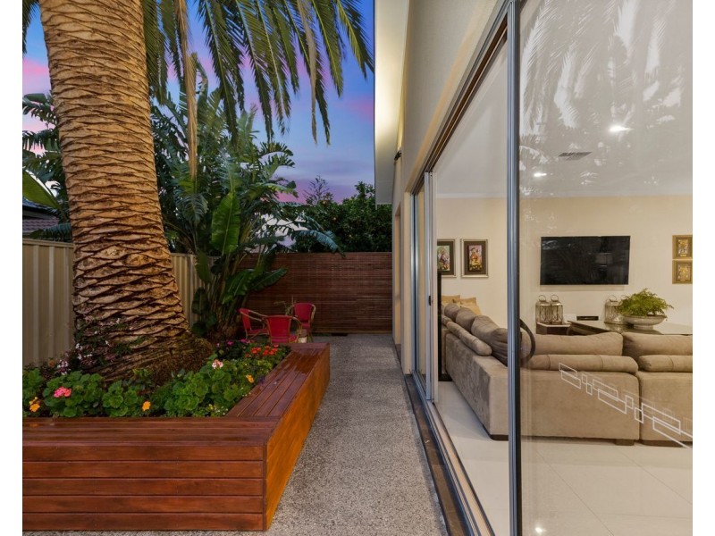 11 Caroona Avenue, Hove SA 5048