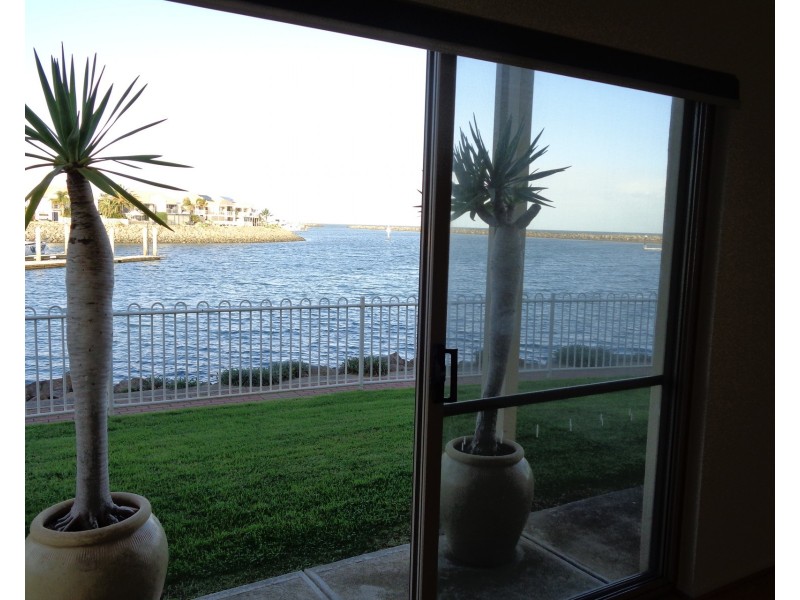 4/23 Falie Drive, North Haven SA 5018