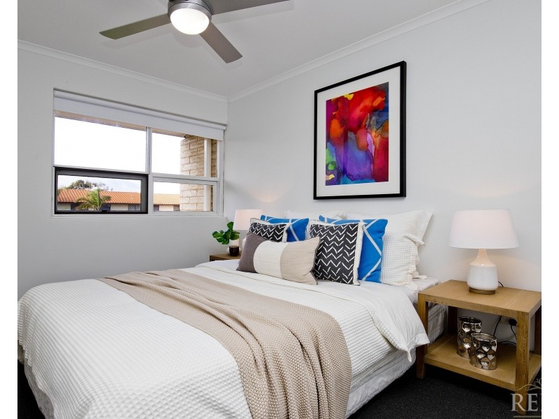 2/5 Mooloola Way, West Lakes Shore SA 5020