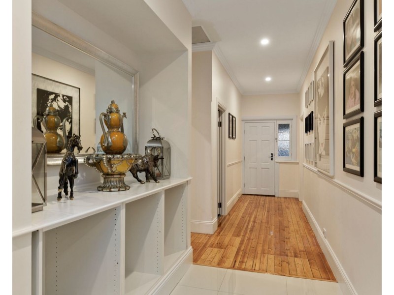 11 Caroona Avenue, Hove SA 5048