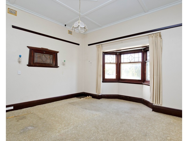 11 Waymouth Avenue, Glandore SA 5037