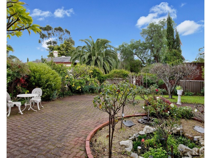 7 Knightsbridge Road, Leabrook SA 5068