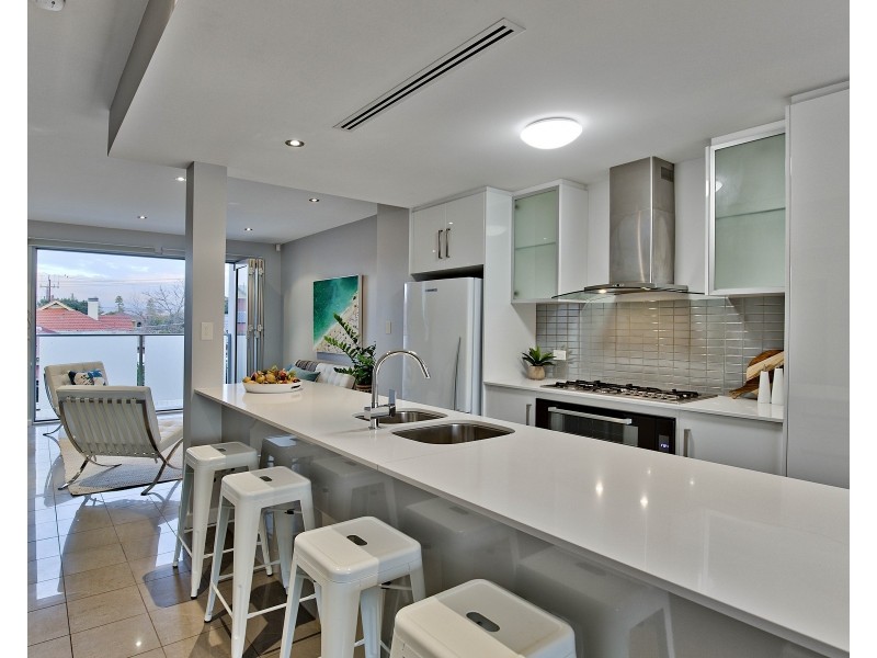 1A Percival Street, Glenelg SA 5045