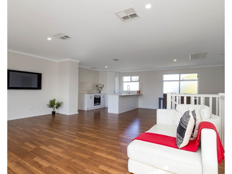 6 Argyle Street, Moana SA 5169