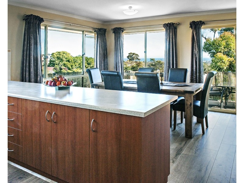 6 Victoria Parade, Darlington SA 5047