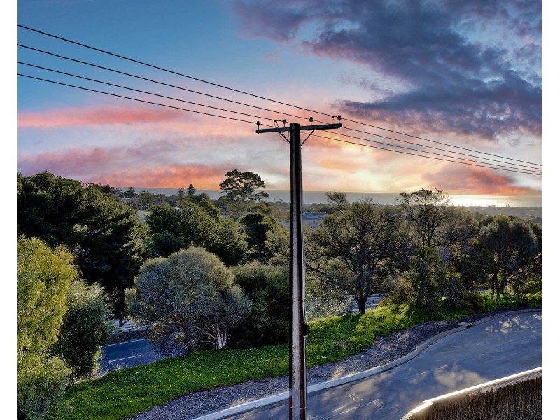 6 Victoria Parade, Darlington SA 5047