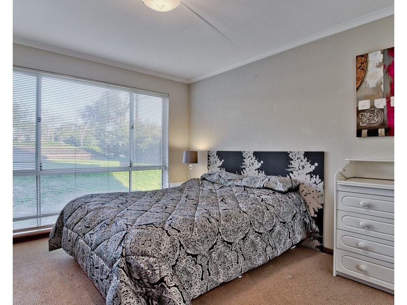 6 Victoria Parade, Darlington SA 5047