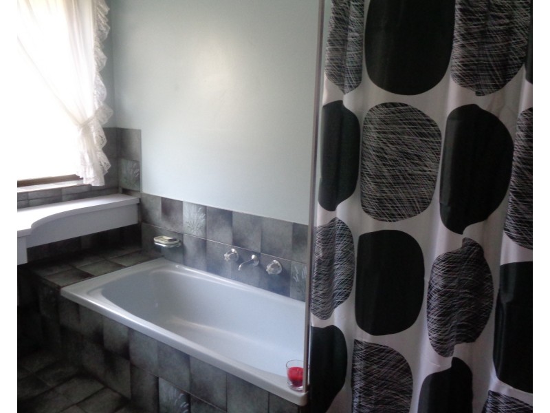 53 Sunnymeade Drive, Aberfoyle Park SA 5159