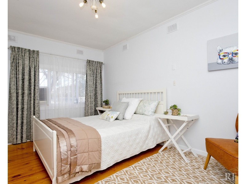 291 Shepherds Hill Road, Eden Hills SA 5050