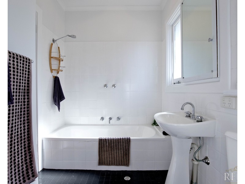 291 Shepherds Hill Road, Eden Hills SA 5050