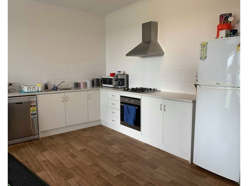 2/230 Newton Boulevard, Munno Para West SA 5115