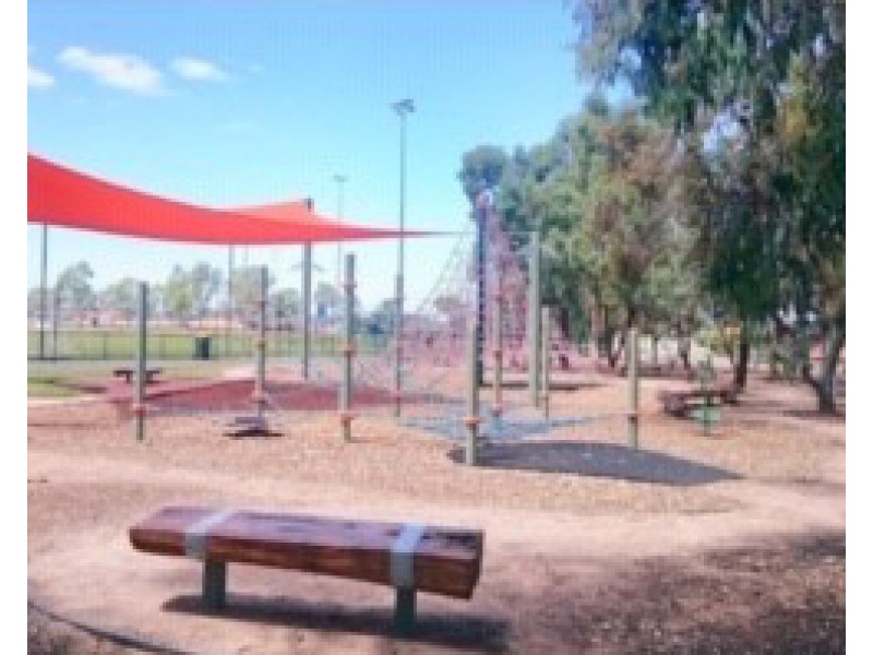 2 Lancelot Grove, Burton SA 5110