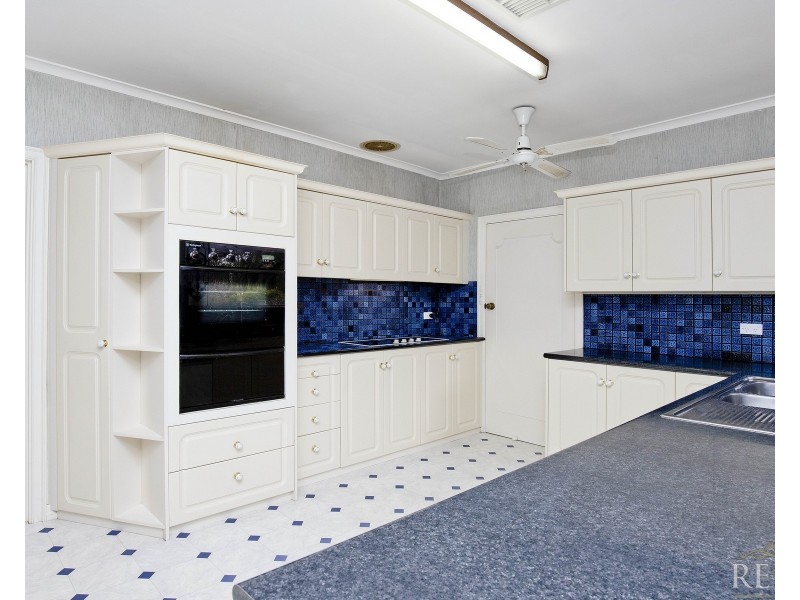 7 Knightsbridge Road, Leabrook SA 5068