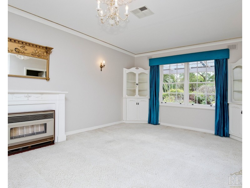 7 Knightsbridge Road, Leabrook SA 5068