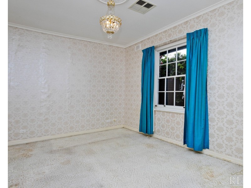 7 Knightsbridge Road, Leabrook SA 5068