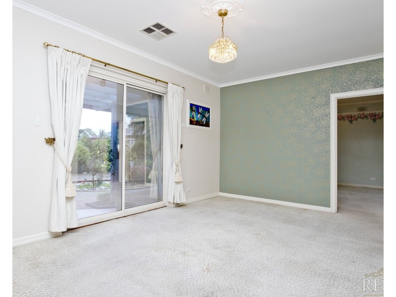 7 Knightsbridge Road, Leabrook SA 5068