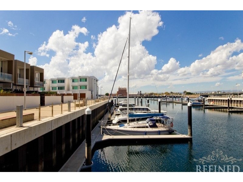 16 Pilla Avenue, New Port SA 5015