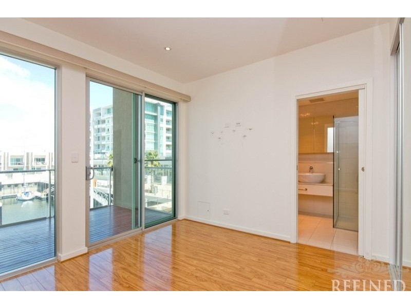 16 Pilla Avenue, New Port SA 5015